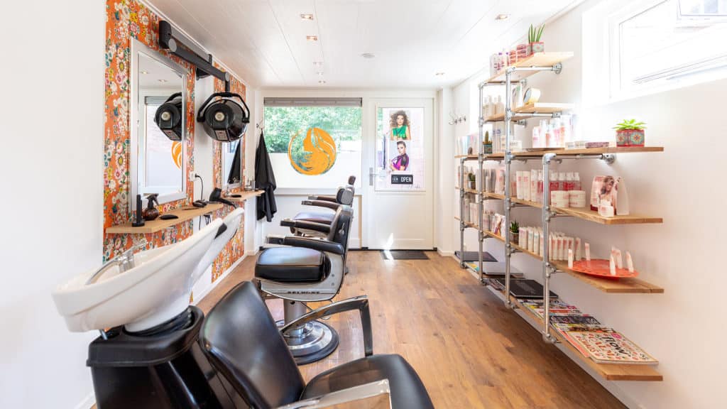 Kapelsenzo, Dames, Heren en kinderen kapper, Kapper Oldenzaal, Haarstylist, Haarverven, Bulldata.nl